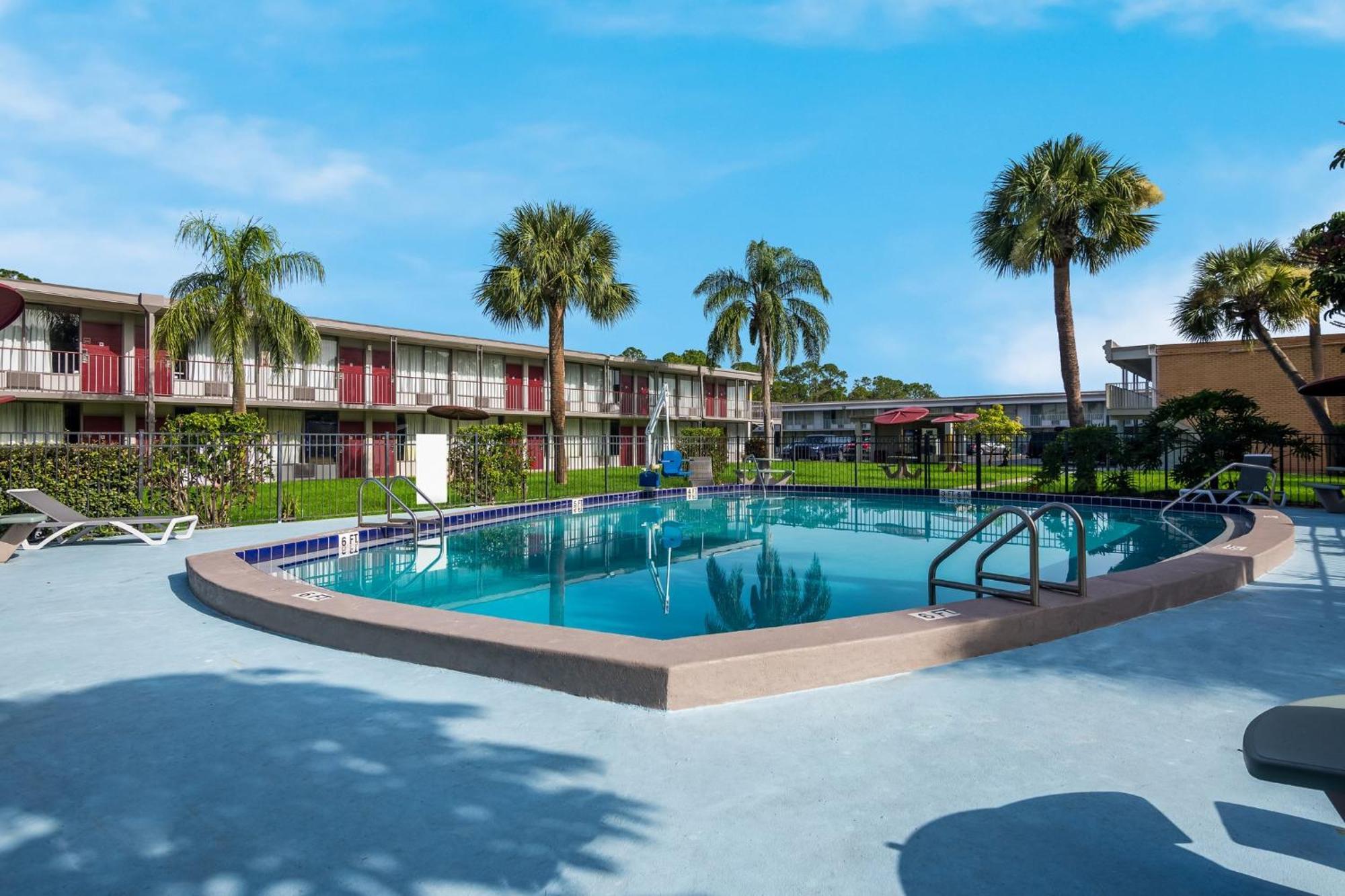 Red Roof Inn Vero Beach - I-95 エクステリア 写真